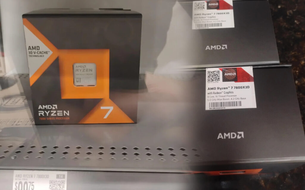 Fillérekért szórták ki a csúcskategóriás Intel és AMD CPU-kat