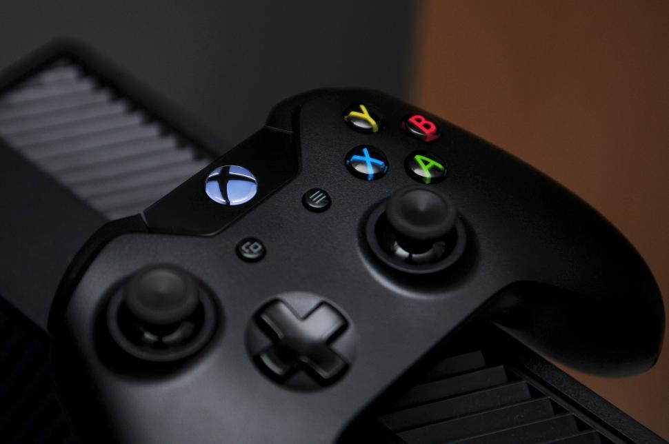 Drágulnak az Xbox konzolok, kontrollerek és játékok Európában is
