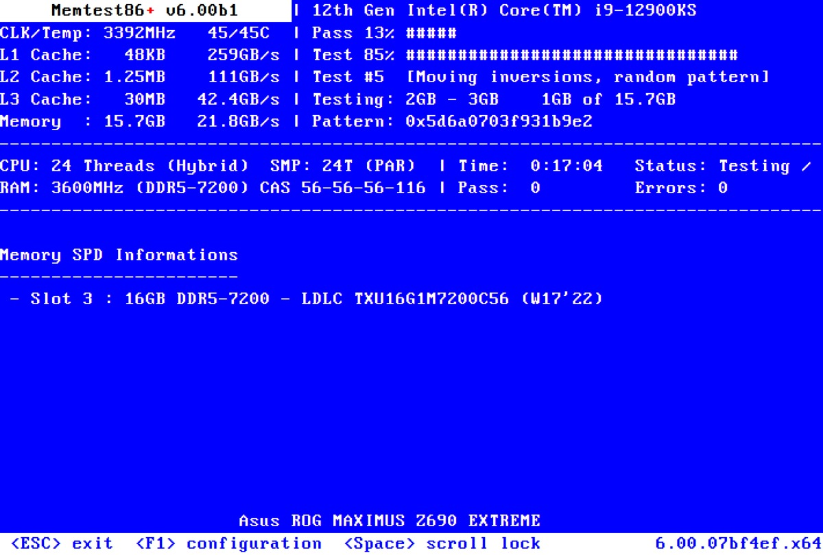 A MemTest 86+ bootolás után már indul is