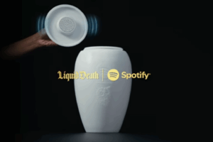 Itt a hangszóróval ellátott urna, hogy a halottak Spotify-t hallgassanak