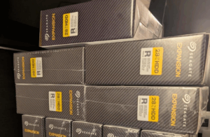 Egy férfi Angliából New Yorkba repült, mert ott olcsóbb a HDD