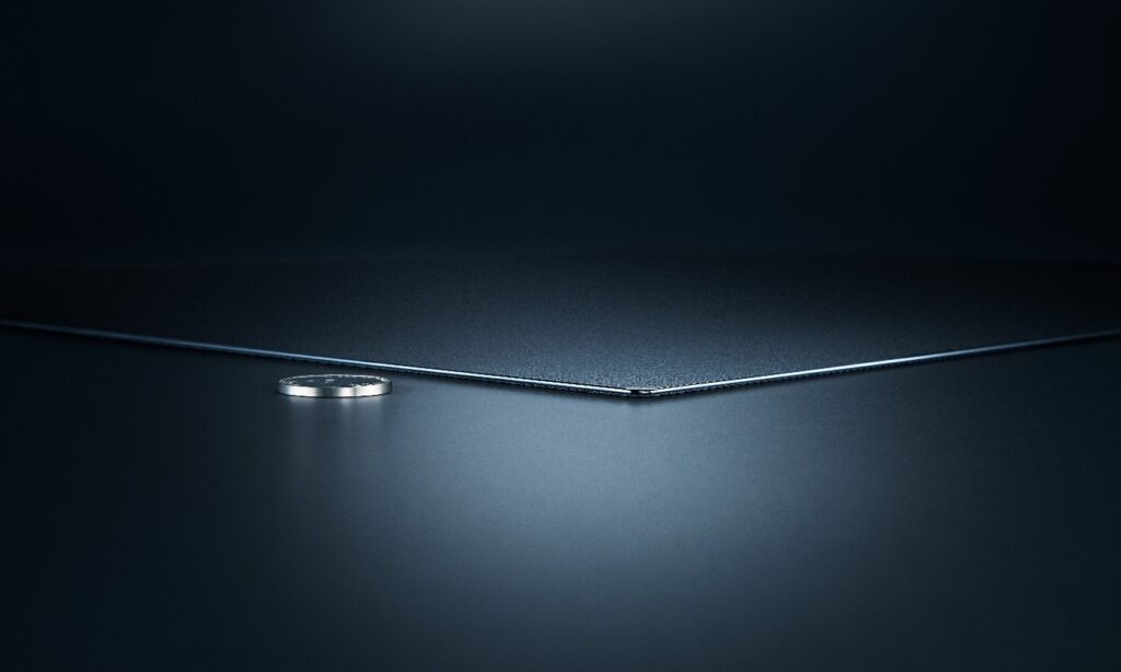 A Razer megalkotta a világ legvékonyabb üveg egérpadját