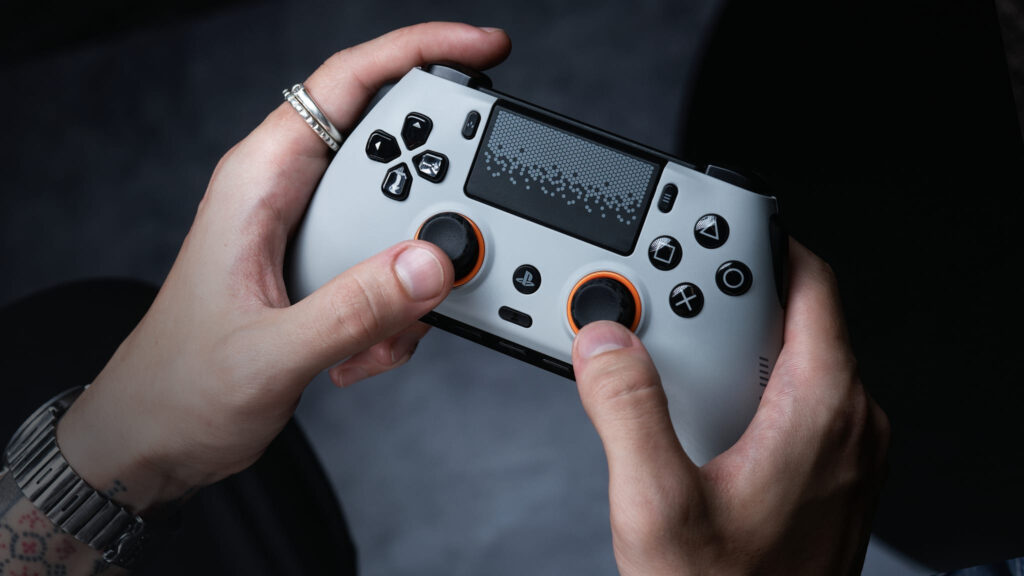 Minden földi jóval megpakolták a Scuf új PlayStation kontrollerét